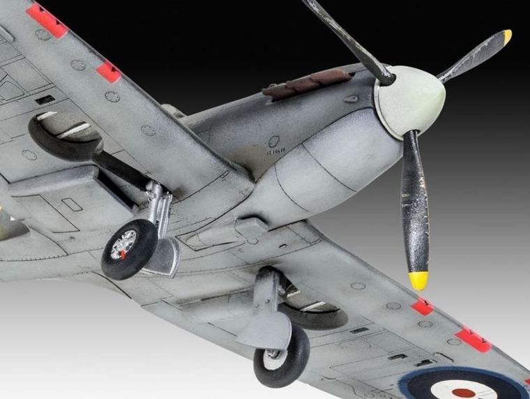 Revell, Spitfire Mk.iia, модель для прилипания 7106765 фото