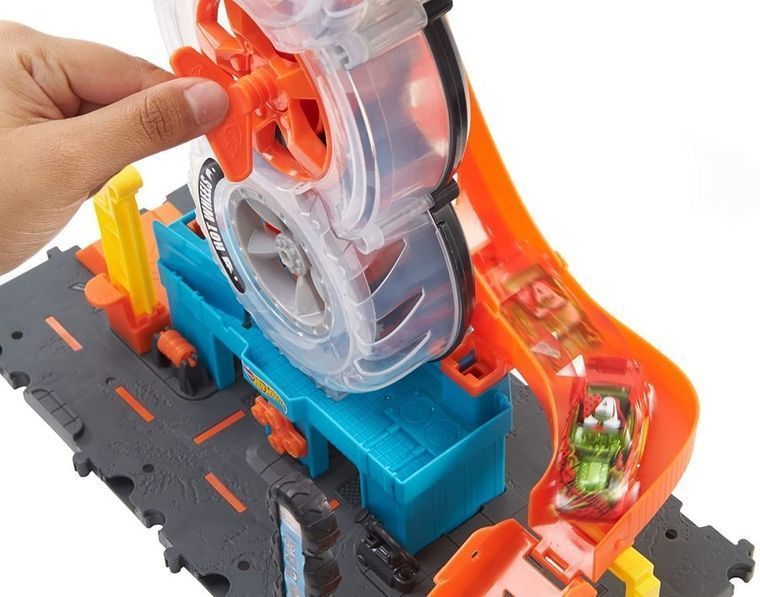 Горячие колеса город, мастерская по гонкам в шинах, набор 7101947 фото